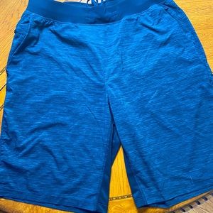 Men’s lululemon shorts